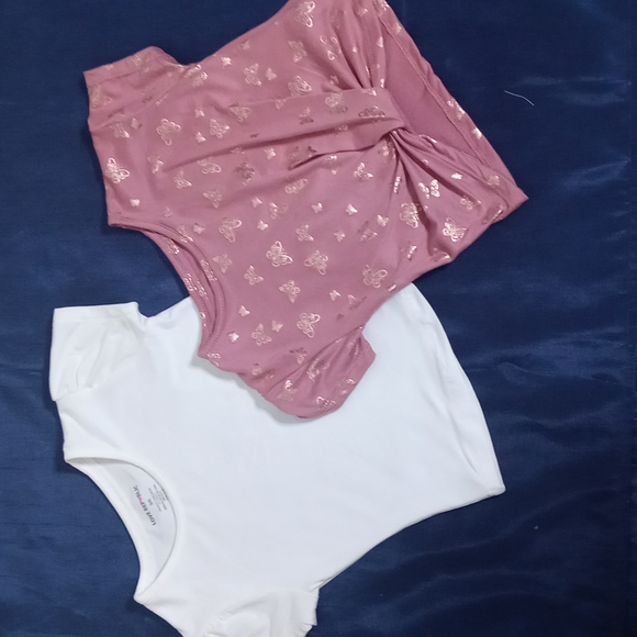 (LITTLE GIRL SIZE 4) LOVE REPUBLIC (2) TOPS - Picture 10 of 10